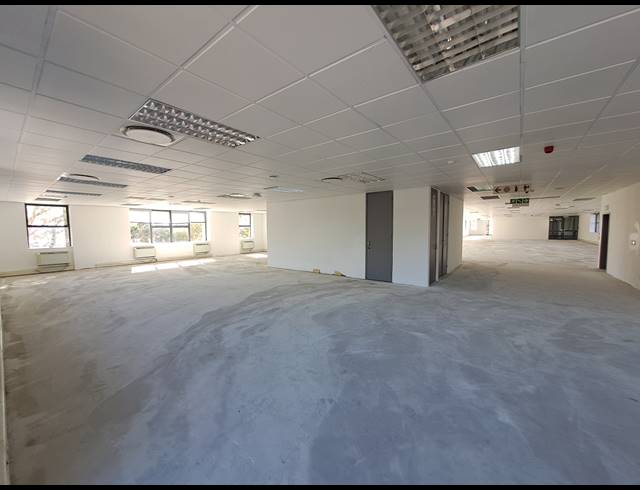 1,575M² OFFICE TO LET IN ILLOVO